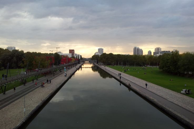 Paris : Une piste éphémère installée entre le canal de l'Ourcq et La Villette 