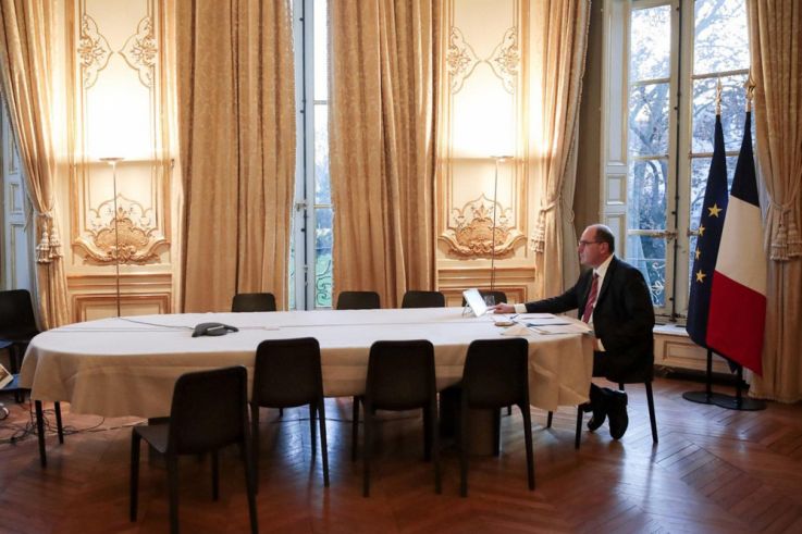 Reconfinement pendant les vacances scolaires ? Jean Castex reste prudent