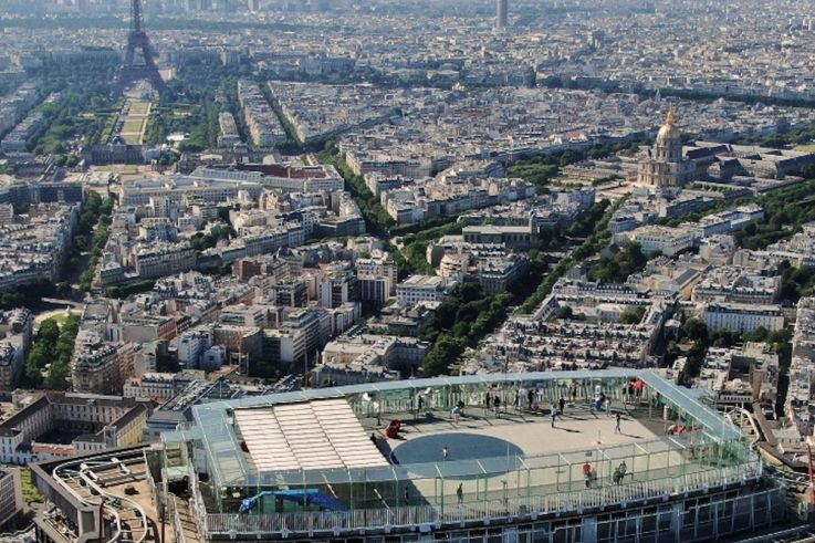 France Allemagne sur le rooftop de la tour Montparnasse, diffusion des matchs de l'Euro 2021