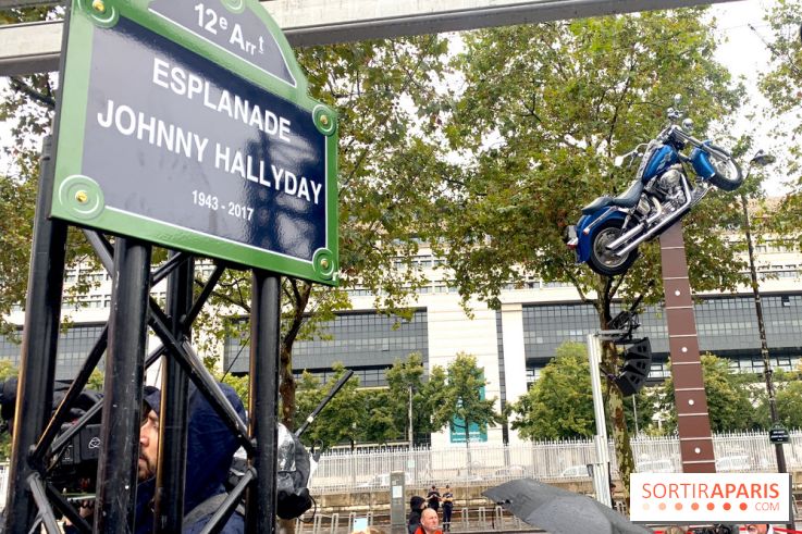 Journée d'hommages à Johnny Hallyday ce mardi: esplanade, statue, concert... le programme à Paris