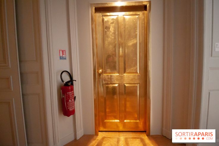 Door, Subodh Gupta, 2007