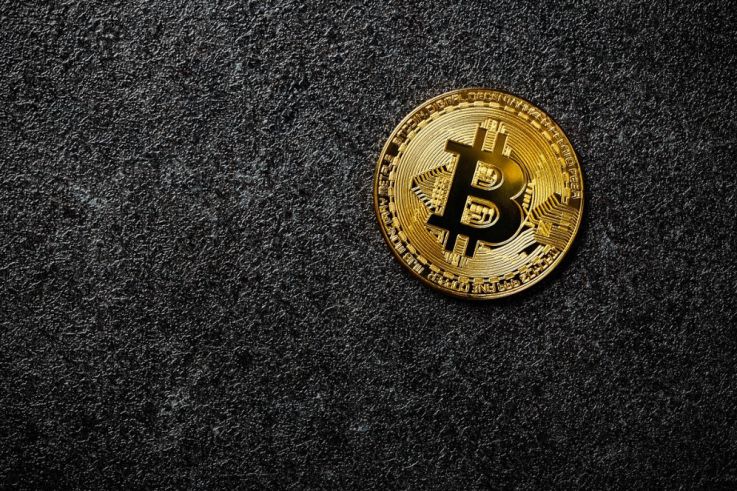 Où payer en cryptomonnaie à Paris ? Les magasins qui acceptent les bitcoins, ethereums, stablecoins