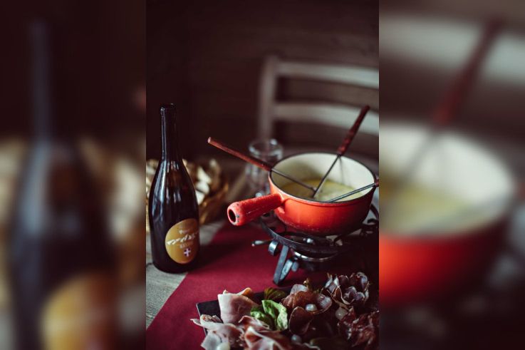 Soirées raclette et fondue savoyarde à l'Hôtel Le Pigalle