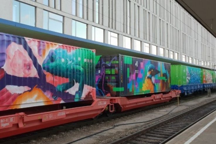 Un train street art à la Gare de l'Est pour sensibiliser à la cause environnementale