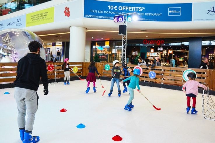 Une patinoire de 150m2 s'installe aux 4 Temps 