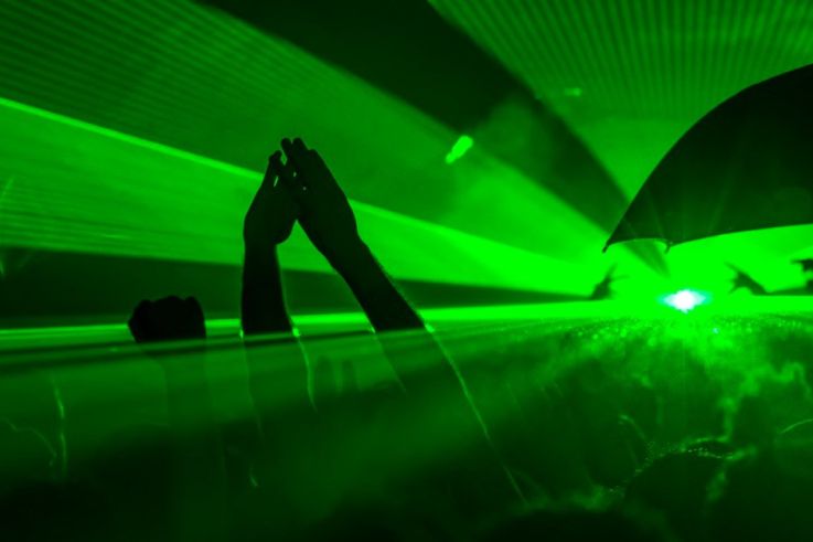 Discothèques toujours fermées : des patrons menacent d'un recours au Conseil d'Etat