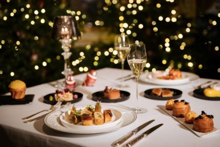 Les menus festifs du Peninsula Paris pour Noël 2020 et le Nouvel An 2021 en livraison