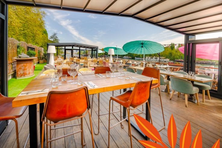 L'Aqua Restaurant installe sa terrasse italienne sur l'eau