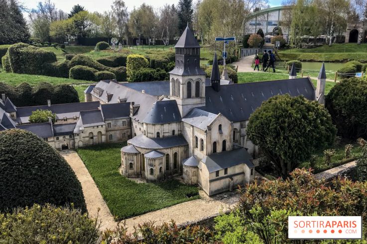France Miniature, les plus beaux monuments racontés par Stéphane Bern
