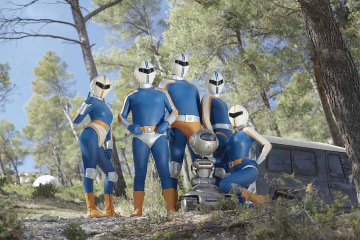 Fumer fait tousser, la nouvelle comédie de Quentin Dupieux avec Gilles Lellouche : la première photo