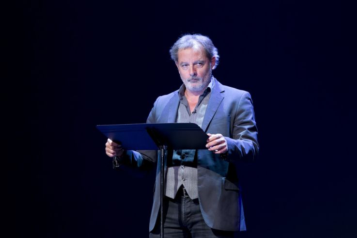 Christophe Alévêque revient bien sûr au Théâtre du Rond-Point