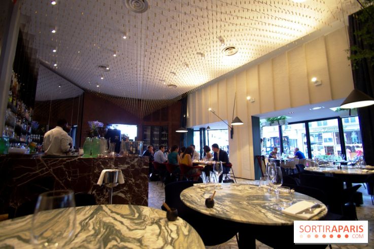 Zebra par Alexandre Giesbert et Julien Ross dans le 16e à Paris