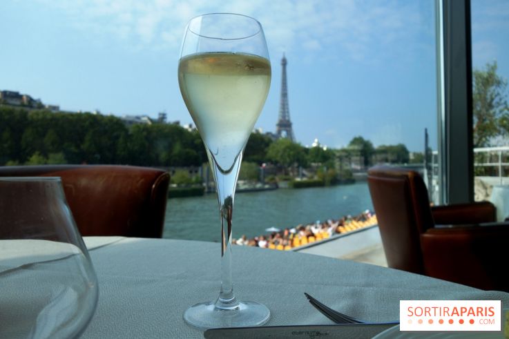 Brunch et croisière offerte sur La Seine avec les Bateaux Mouches