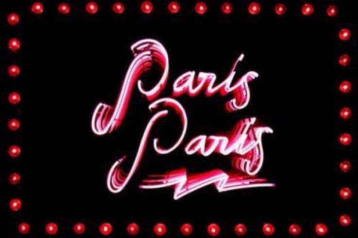 Paris Paris