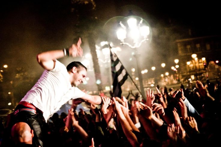 ZEBRA & BAGAD KARAEZ