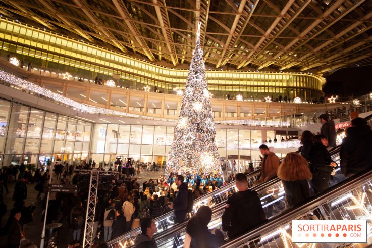 Illuminations de Noël 2018 au Forum des Halles avec Bérangère Krief