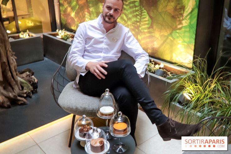 Tea-time Hotel Duo by Kevin Lacote