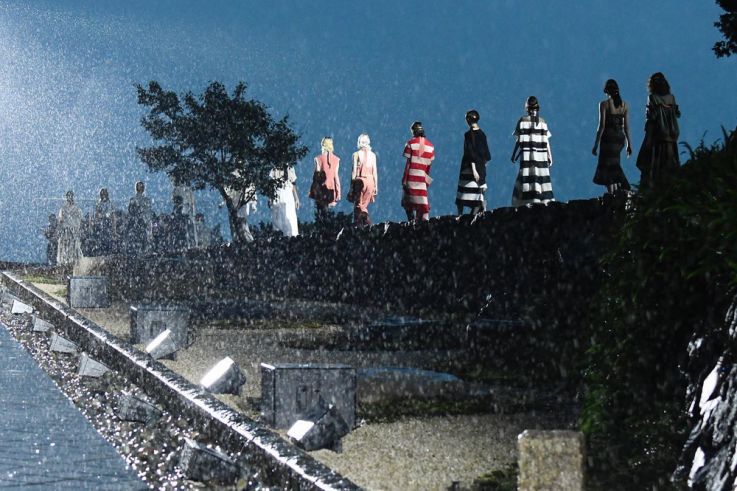 Paris Fashion Week : défilé Sacai FW 2024-2025