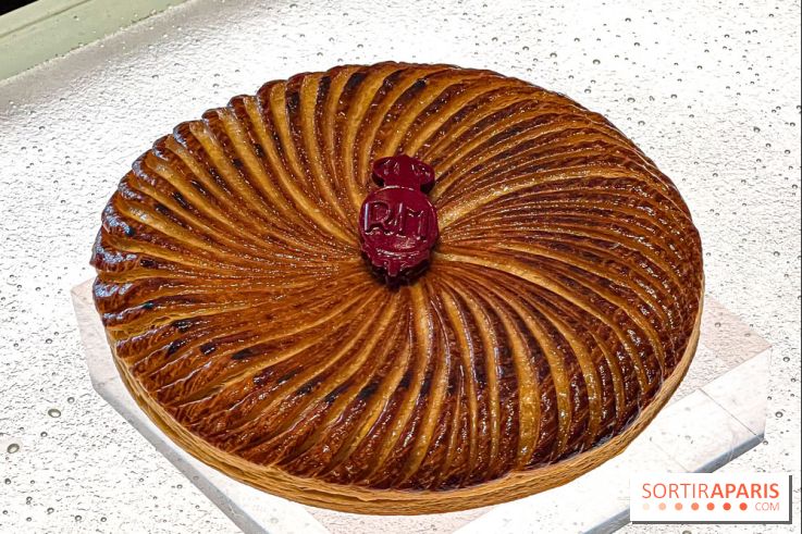 La Galette des rois vanille et marron du Royal Monceau - Raffles Paris 2024