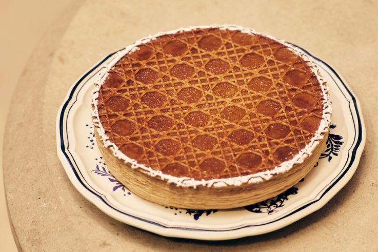 La galette des Rois 2024 griffée Dior par Jean Imbert, au 30 Montaigne