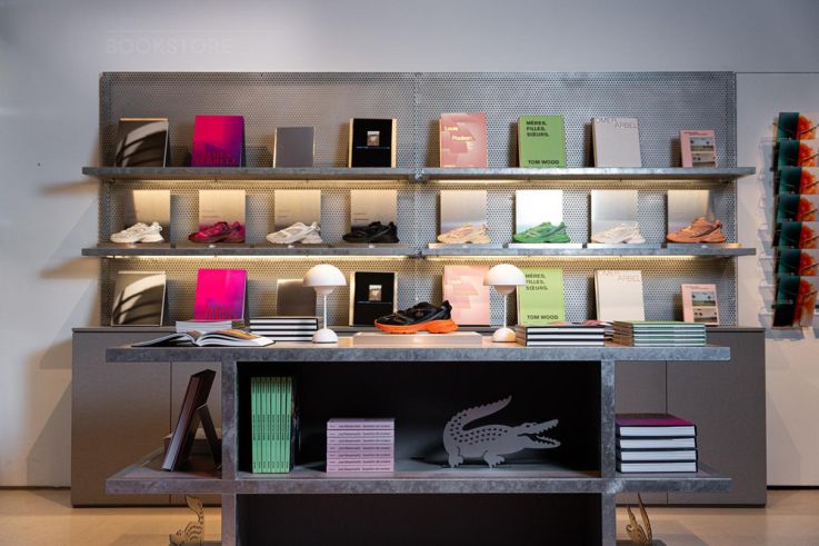 Lacoste ouvre un pop up expérientiel gratuit à Paris, entre mode, art et ateliers créatifs