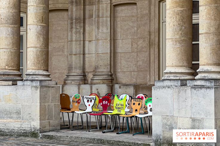 Paris Design Week 2025 : "577 chaises : l’hémicycle citoyen", l'installation aux Archives nationales
