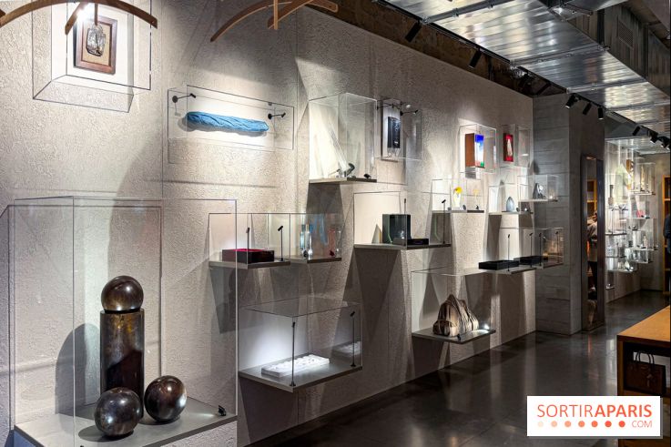 Saint Laurent Rive Droite : une exposition gratuite dédiée à Man Ray, dans la boutique emblématique