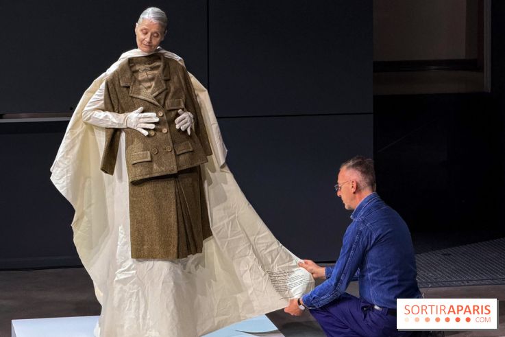 Le Musée Vivant de la Mode d'Olivier Saillard : exposition-performance à la Fondation Cartier - avis