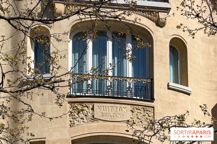 Cette célèbre maison de luxe est sur les Champs-Élysées depuis 1914 et sa première façade existe encore
