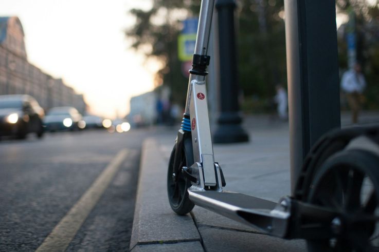 Port du casque et gilet obligatoires trottinettes électriques dans les Hauts de Seine 92
