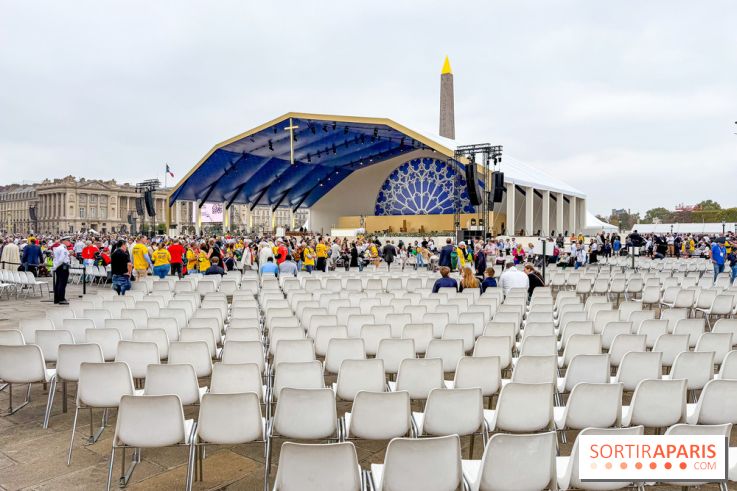 En images - Visite du Pape à Paris : la grande messe des Champs-Élysées à la place de la Concorde