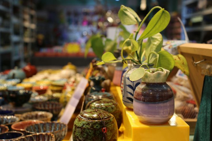 EREV Concept Store : déco colorée, objets insolites et galerie d'art dans le Marais