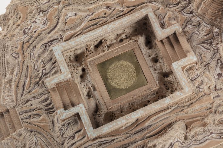 Promenade(s) en Champagne, l'installation sculpturale d'Eva Jospin au Carreau du Temple