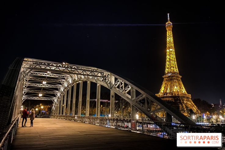 Visuel Paris Tour Eiffel pont nuit