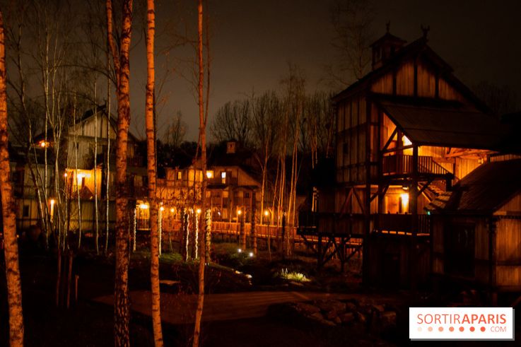 Cité Suspendue : extérieur de nuit