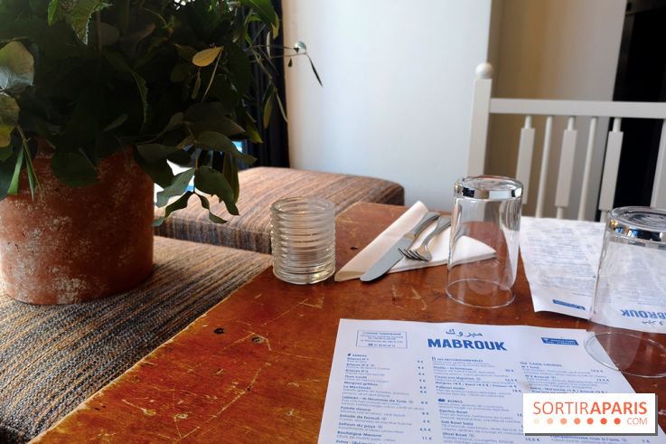 Mabrouk - Sur un coin de table