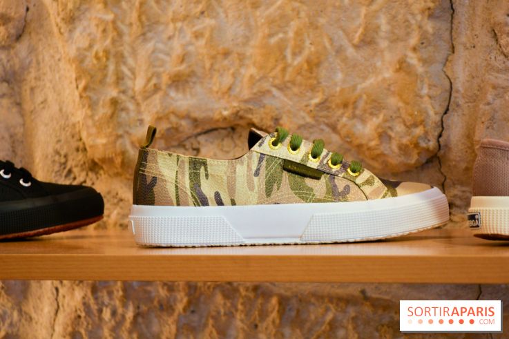 Superga ouvre sa première boutique parisienne