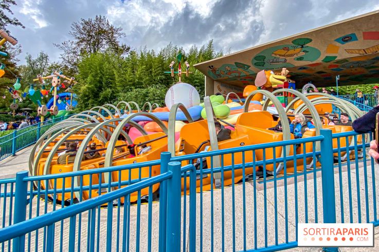 Visuels Disneyland Paris - Slinky Dog Zigzag Spin