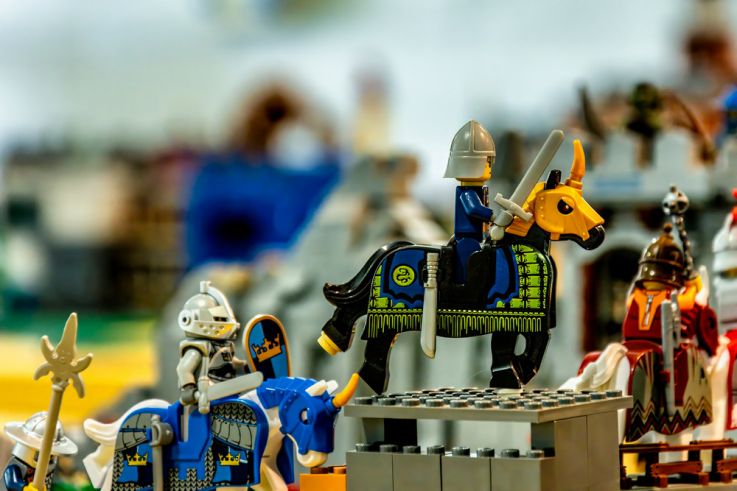 Exposition Playmobil histoires et légendes du Moyen-Âge au musée de l'Armée Invalides