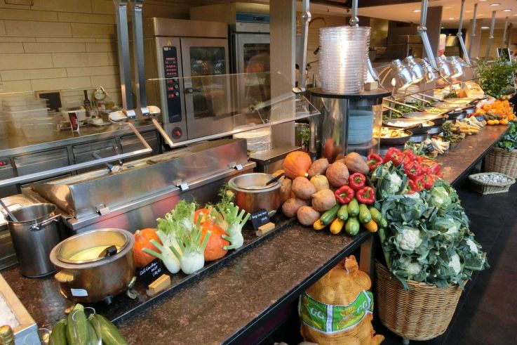 Les menus végétariens se popularisent dans les cantines