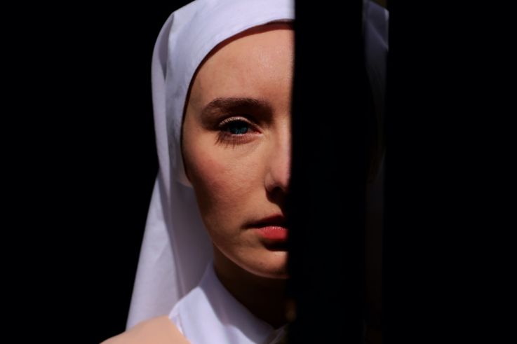 Le Fléau spectacle immersif Shakespeare Domaine du Palais Royal