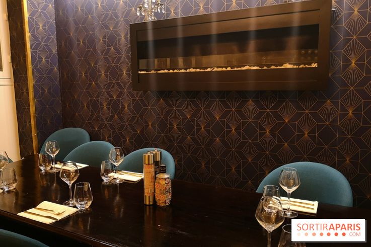 Madame Claude - Restaurant Paris 15ème La cheminée murale