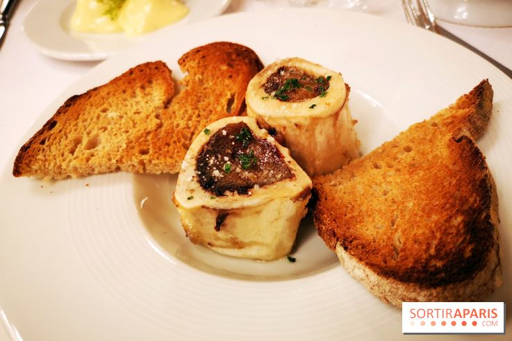 Batifol - Restaurant Paris 10 - Os à moelle, sel de Guérande et pain de campagne grillé