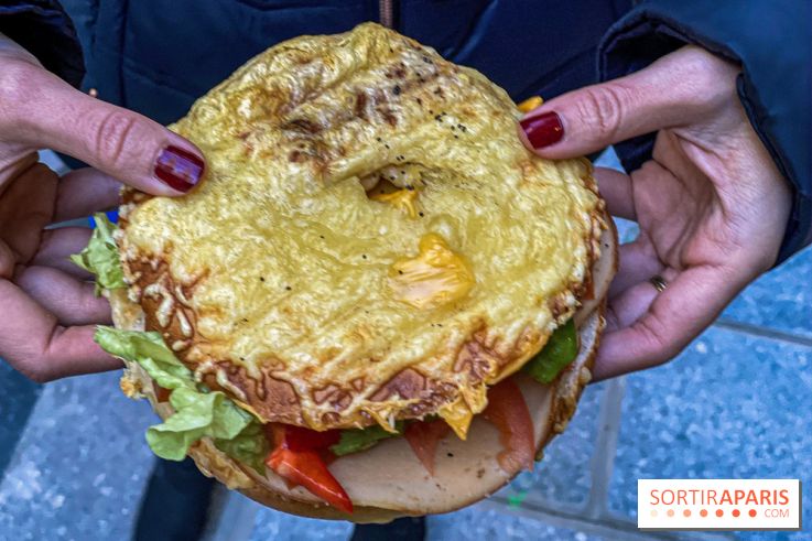 Noo York Hot Dog Bagel