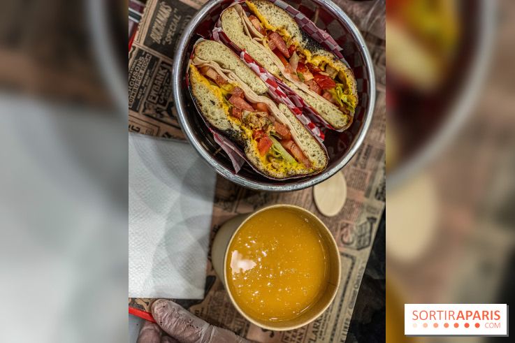 Noo York Hot Dog Bagel