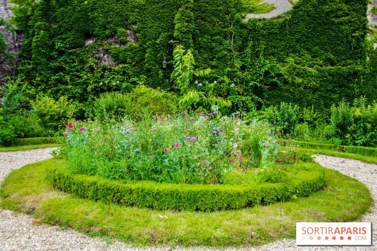 Le jardin des Arts-Albert Schweitzer à Paris, les photos