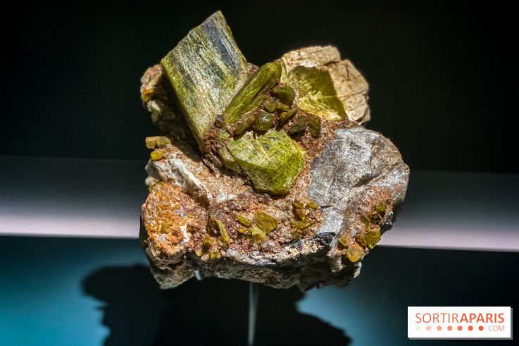 Photos Exposition Pierres Précieuses, du minéraux aux bijoux avec le Joaillier Van Cleef & Arpel