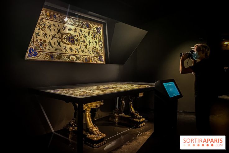 Photos Exposition Pierres Précieuses, du minéraux aux bijoux avec le Joaillier Van Cleef & Arpel