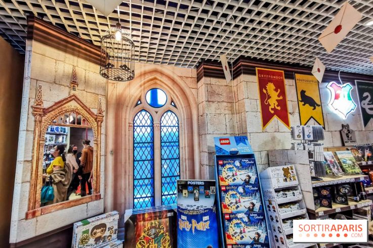 Boutique Wizarding World Harry Potter au Village JouéClub
