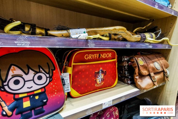 Boutique Wizarding World Harry Potter au Village JouéClub